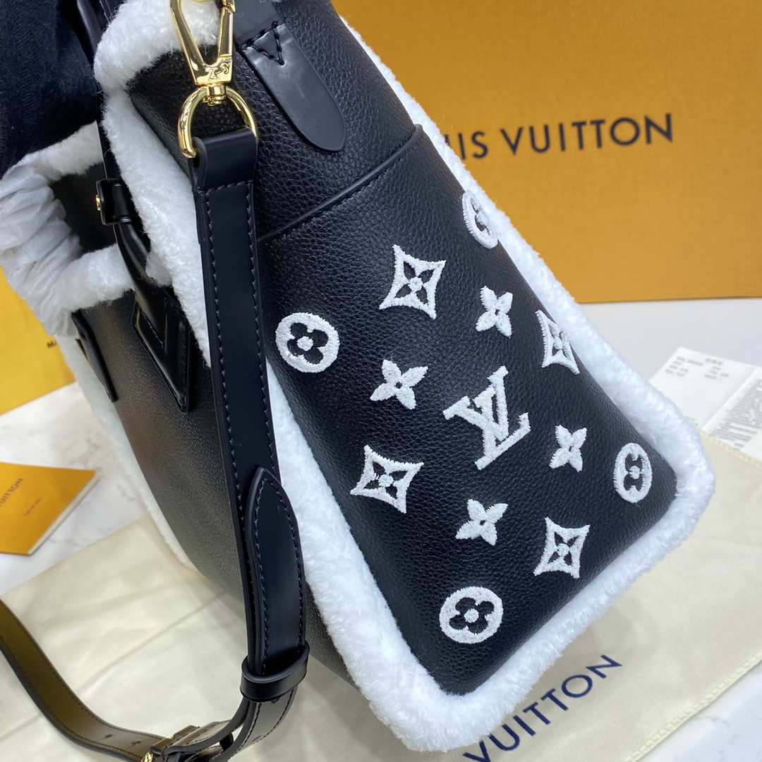 Louis Vuitton ON MY SIDE MM Tote Bag M58908 Black